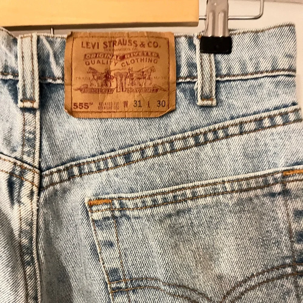 Vintage Levis 555 Relaxed Fit Straight Leg Jeans Light Wash Made in USA 31x30